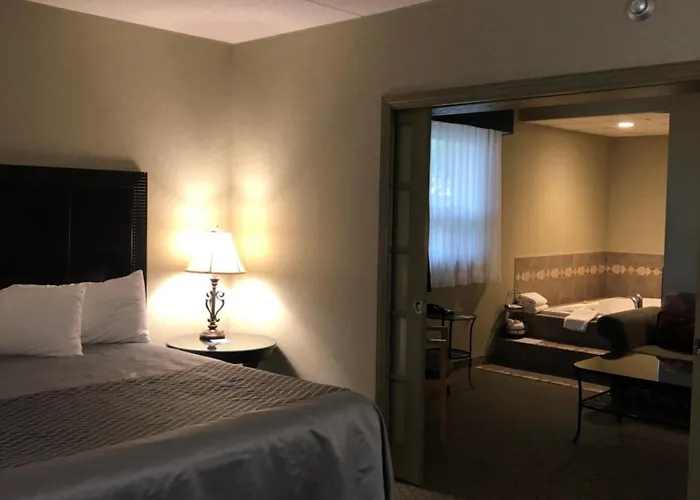Travelodge By Wyndham Winnipeg East