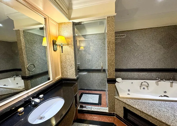 5 star hotel: Royal Benja Hotel - Big Room Family-Friendly