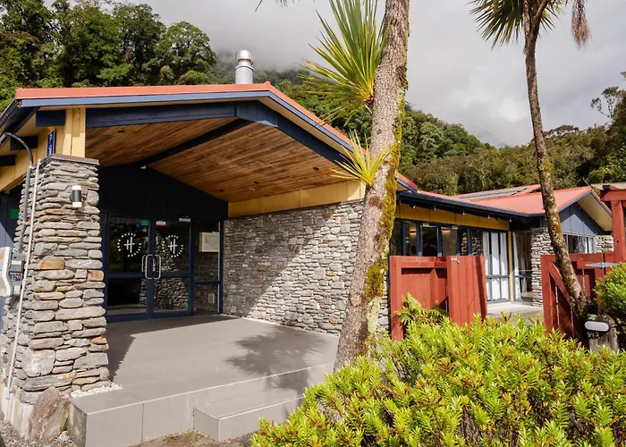 Haka House Franz Josef