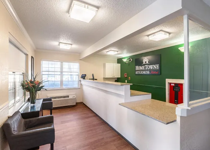 Hometowne Studios By Red Roof Atlanta Ne - Downtown Norcross