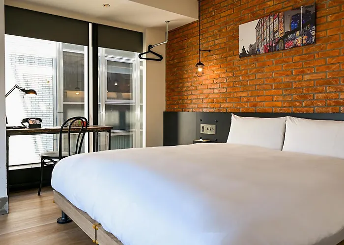 Check Inn Songjiang