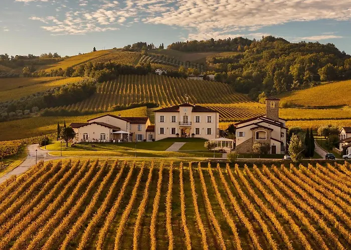 Luxury hotel only: Borgo Conde Wine Resort