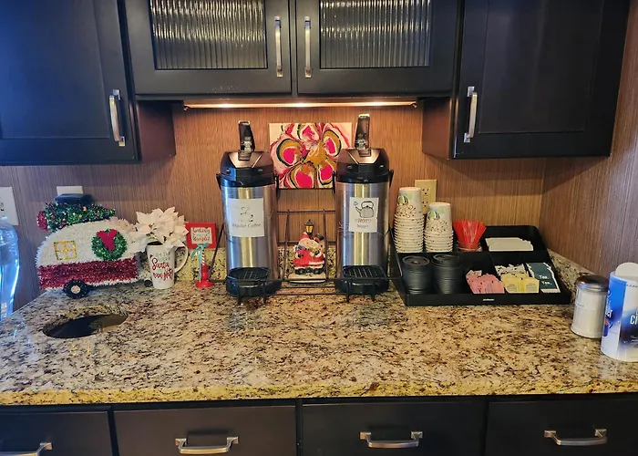 Ashley Quarters Hotel Airport-Cincinnati