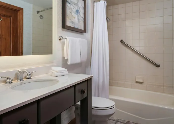 Hotel with pool: Sheraton Steamboat Resort Villas