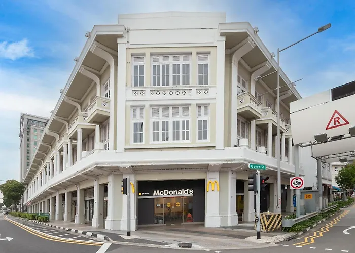 The White House - Serviced Residences By Cove & Belle Living