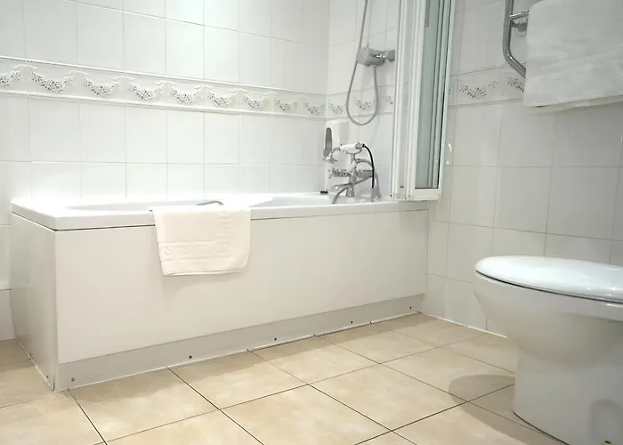 Consort Hotel & Urban Spa