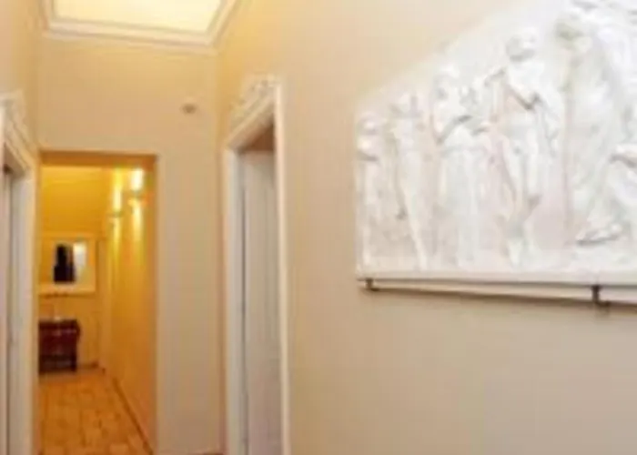  Madonna De' Monti Suites - Daplace Collection