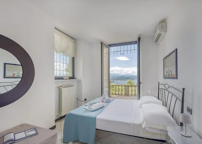 Villa le palme-Pool, garden, terrace&sea view