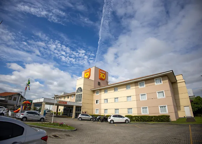 Hotel 10 Itajai/Navegantes