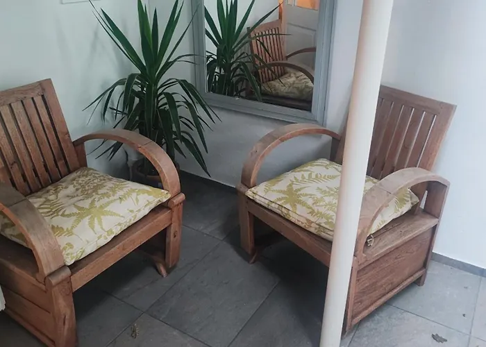  Rosedene Guest House