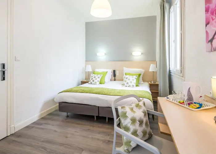 Hotel Notre Dame De France