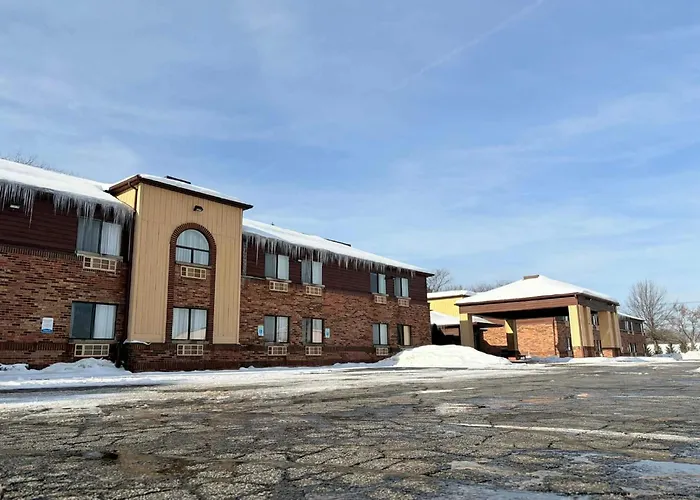 Quality Inn & Suites Holland