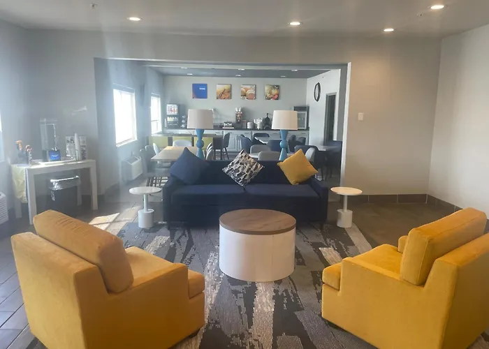Dog friendly hotels Quality Inn & Suites Wisconsin Dells Downtown - Waterparks Area Newly Renovated 2026