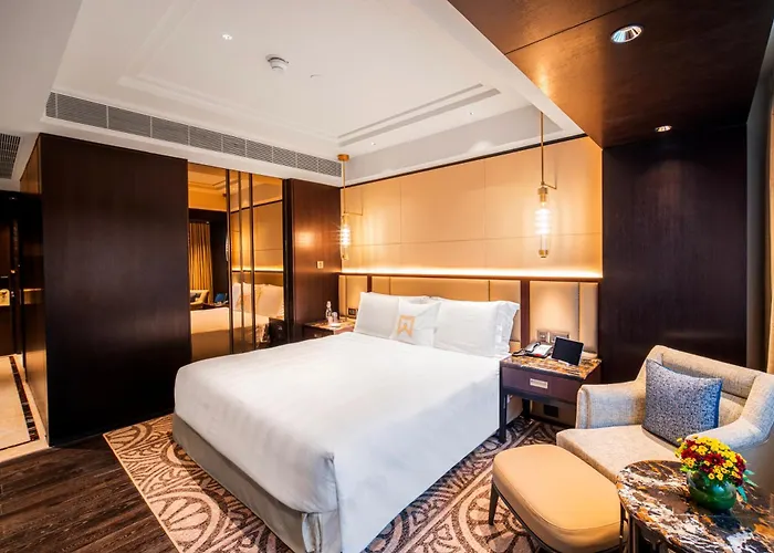 Romantic hotel: Itc Grand Chola, A Luxury Collection Hotel, Chennai