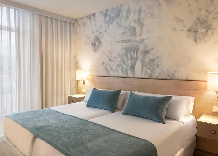 Family Hotel: Salles Hotel Malaga Centro