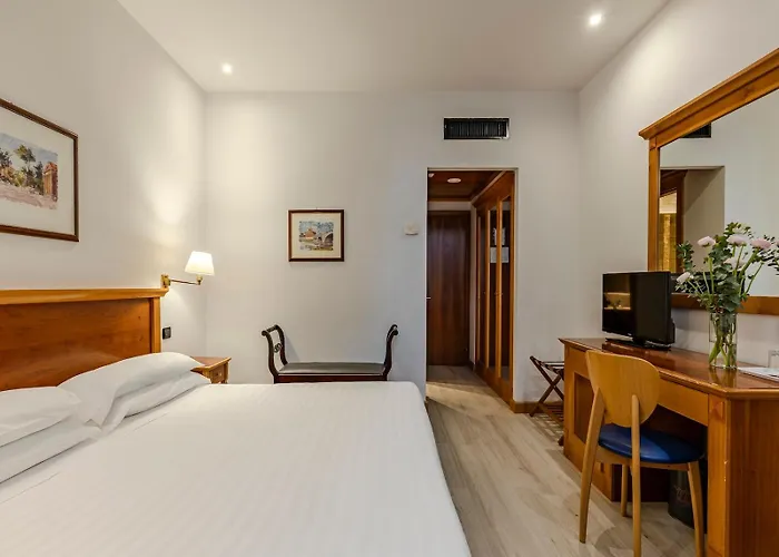 Hotel: Hotel Diplomatic