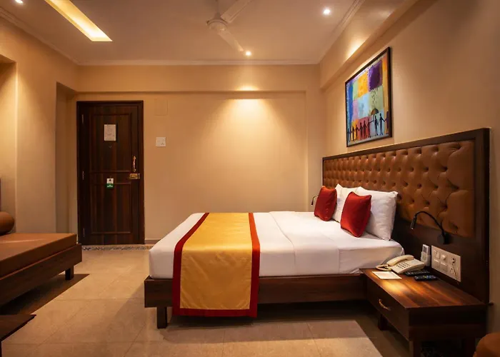 Hotel con vistas: West End Hotel Opp Bombay Hospital
