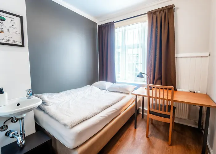 Cheap hotels Guesthouse Aurora