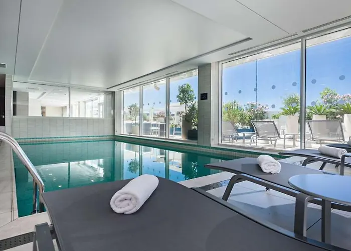 Golden Tulip Marseille Euromed