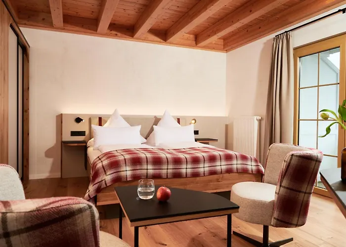 Landhotel Haringerhof mit Saunawelt und Naturbadeteich