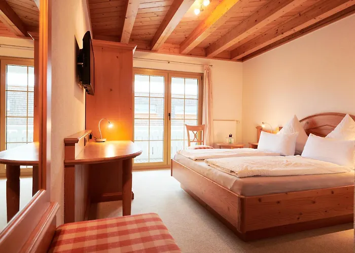Landhotel Haringerhof mit Saunawelt und Naturbadeteich