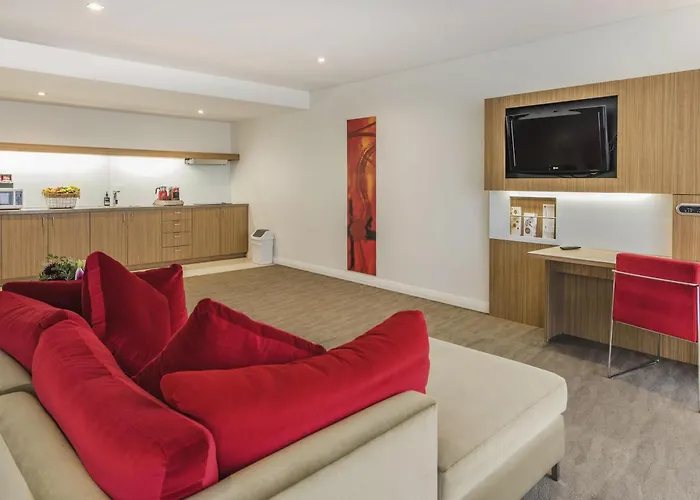 Novotel Sydney West HQ