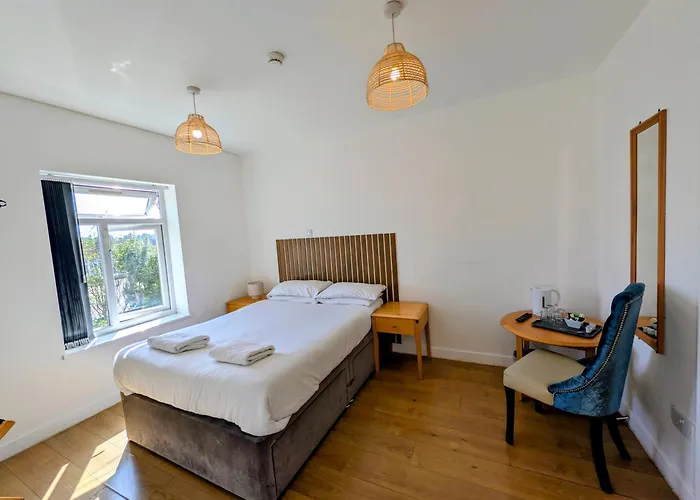 Oscar Lodge