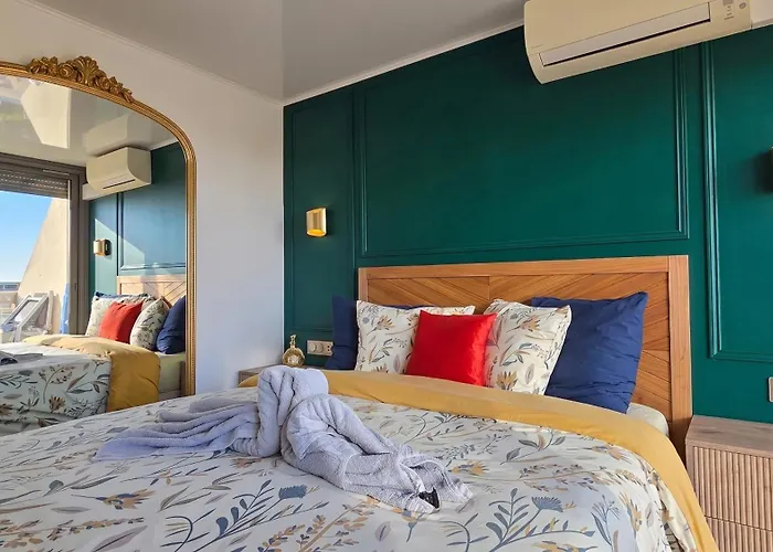 Vakantieverhuur: Capsexy Heliopolis Sea View Naturist Village