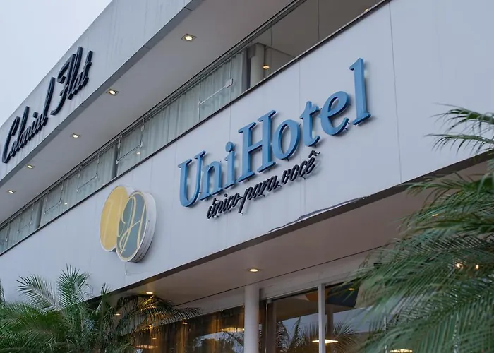 Colonial Flat Hotel