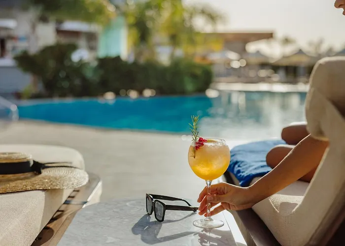 Strandhotel: Nissiblu Beach Resort