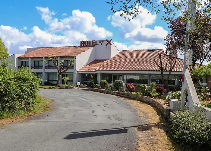 Hôtel-Restaurant La Belle Poule -