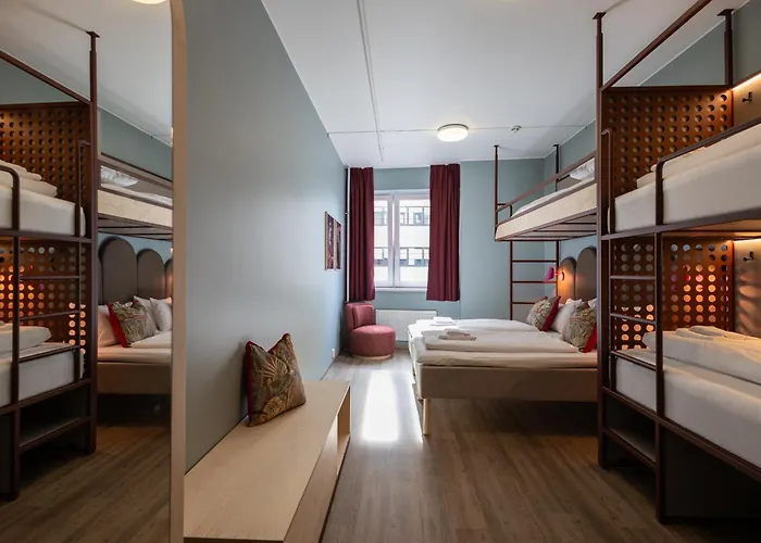 Ostello: Bunks At Rode