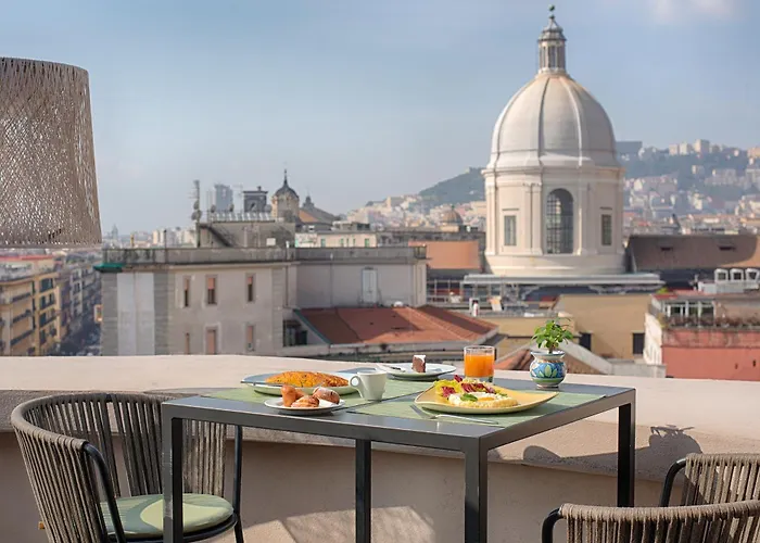 Hotels Close to Airport Una s Napoli