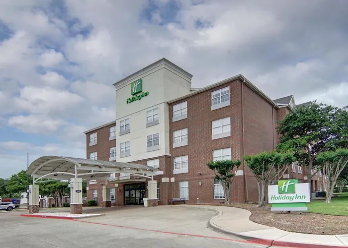 Сity center hotels Holiday Inn And Suites Addison By Ihg