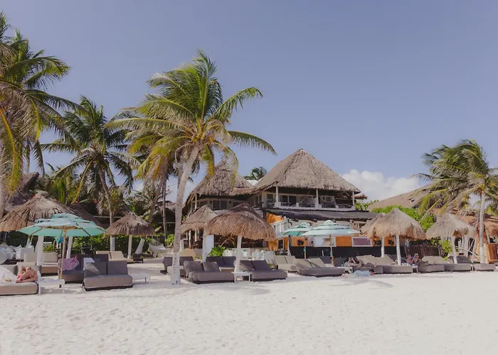 Romantic hotel: Villa Las Estrellas Tulum - Located At The Party Zone