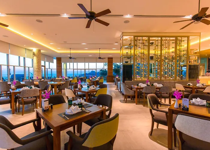 Wellness Hotels Wyndham Grand Phuket Kalim Bay