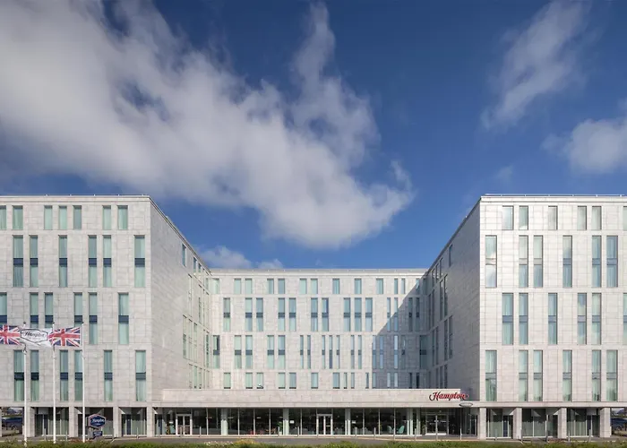 Hampton By Hilton London Stansted Airport