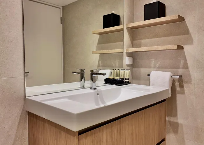 Netanya Noosa Beachfront Resort