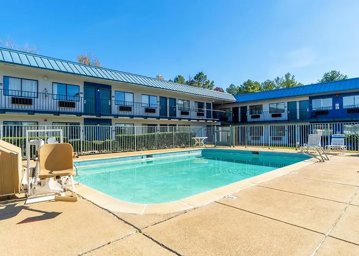 Xpress Inn & Extended Stays