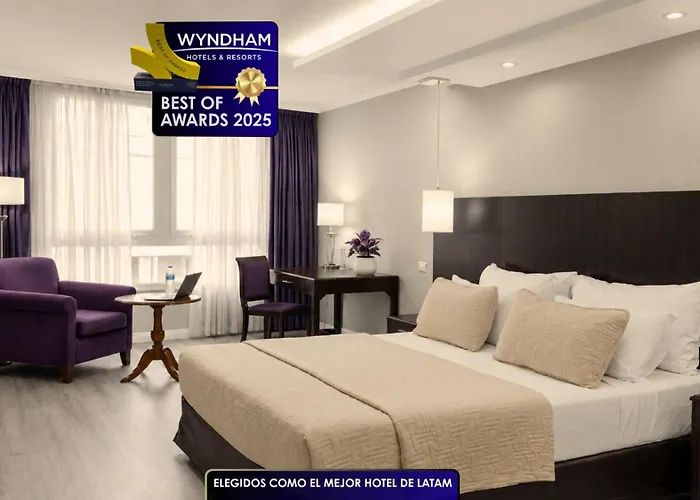 Howard Johnson Plaza By Wyndham Florida Street