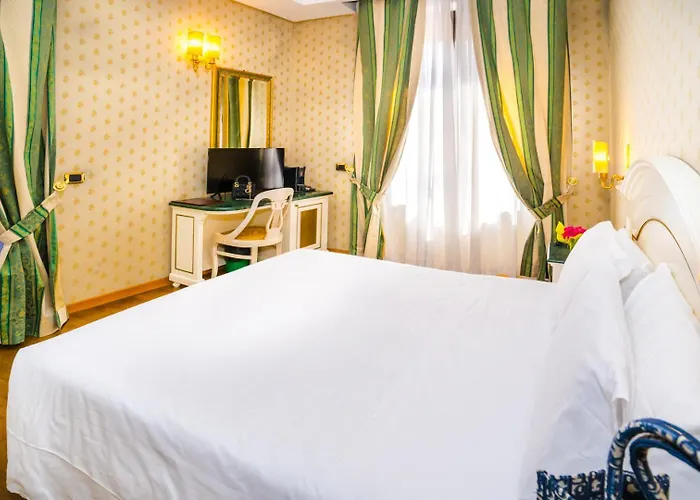 Resort: Hotel La Lumiere Di Piazza Di Spagna