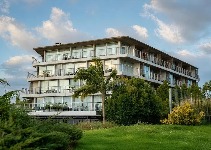 Costa Colonia - Riverside Boutique Hotel