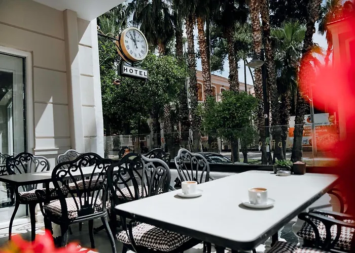 Elegance East Hotel