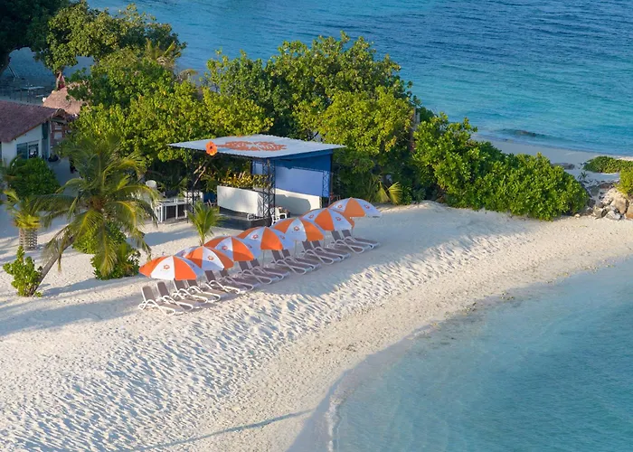 Hotel met uitzicht: Kaani Beach Hotel