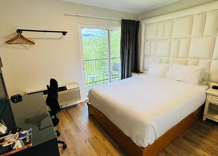 Civilia Lakeside By Civilia Golf Retreat