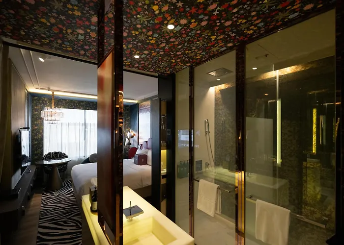 Naumi Singapore