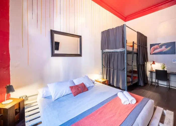 Maki Hostels & Suites Valparaiso