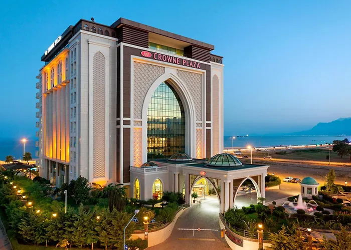 Hotel con Spa Crowne Plaza Antalya By Ihg