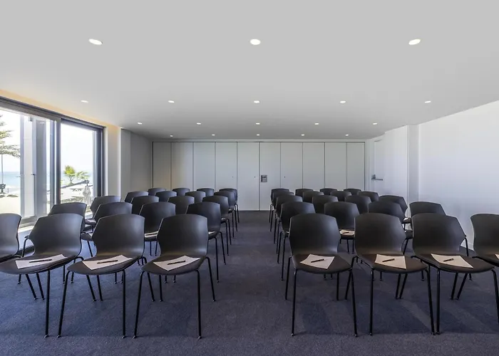 Mercure Larnaca Beach Resort