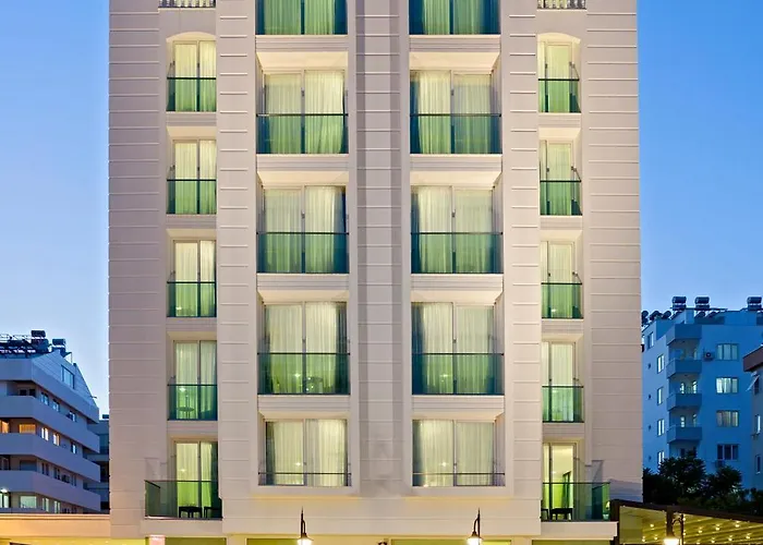 The Room Hotel & Apartments